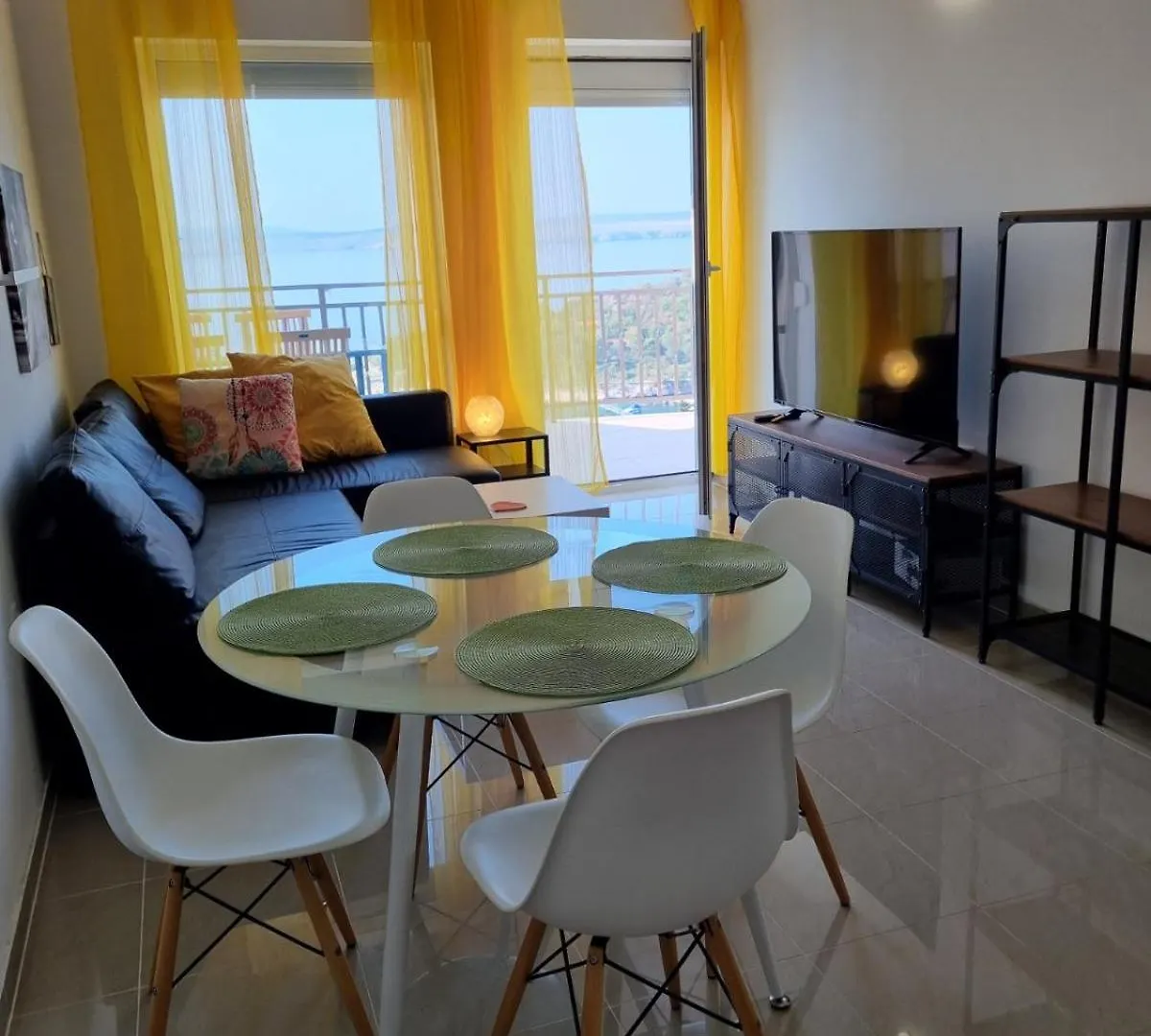 アパート Apartman Rene, 150M From The Sea, Panorama View, Crikvenica, Dramalj, Parking